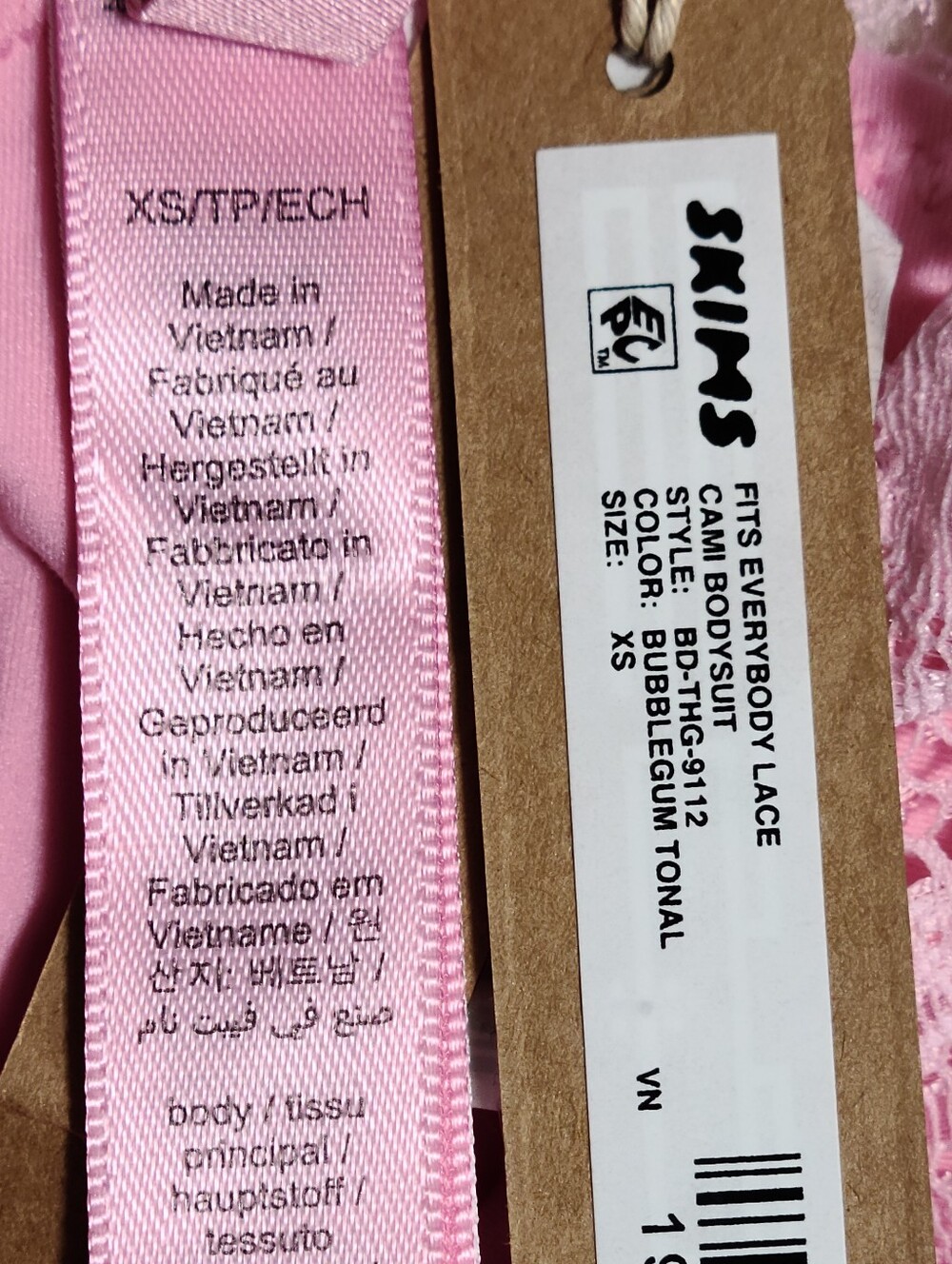 SKIMS Fits Everybody Lace Cami Bodysuit Pink Bubblegum Tonal Women XS NEW - Picture 5 of 7
